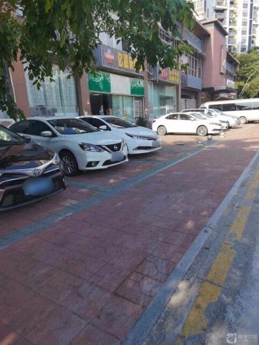 凤凰路亿嘉乐百货超市(广友花园店)