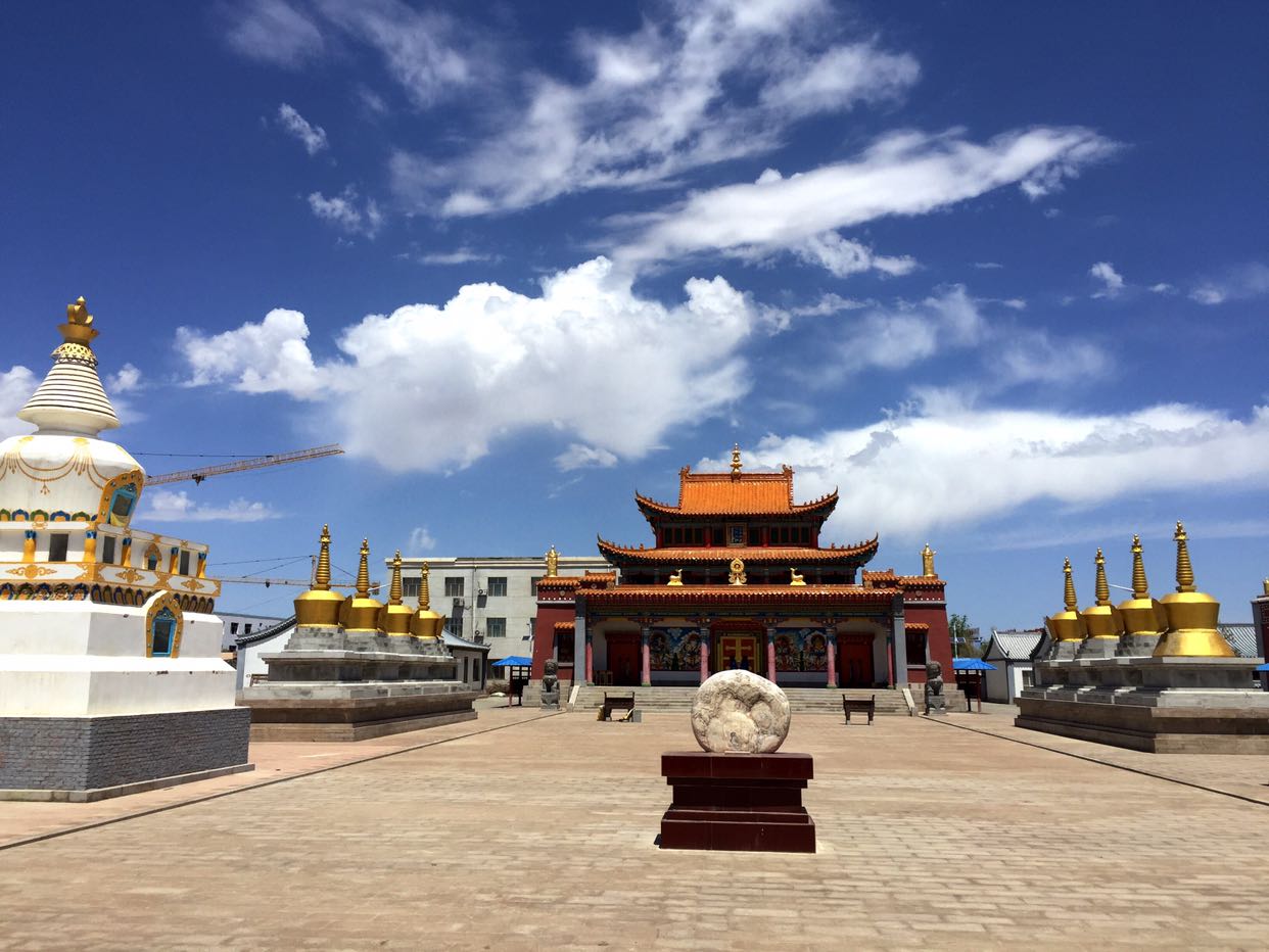达西却灵寺实景照片