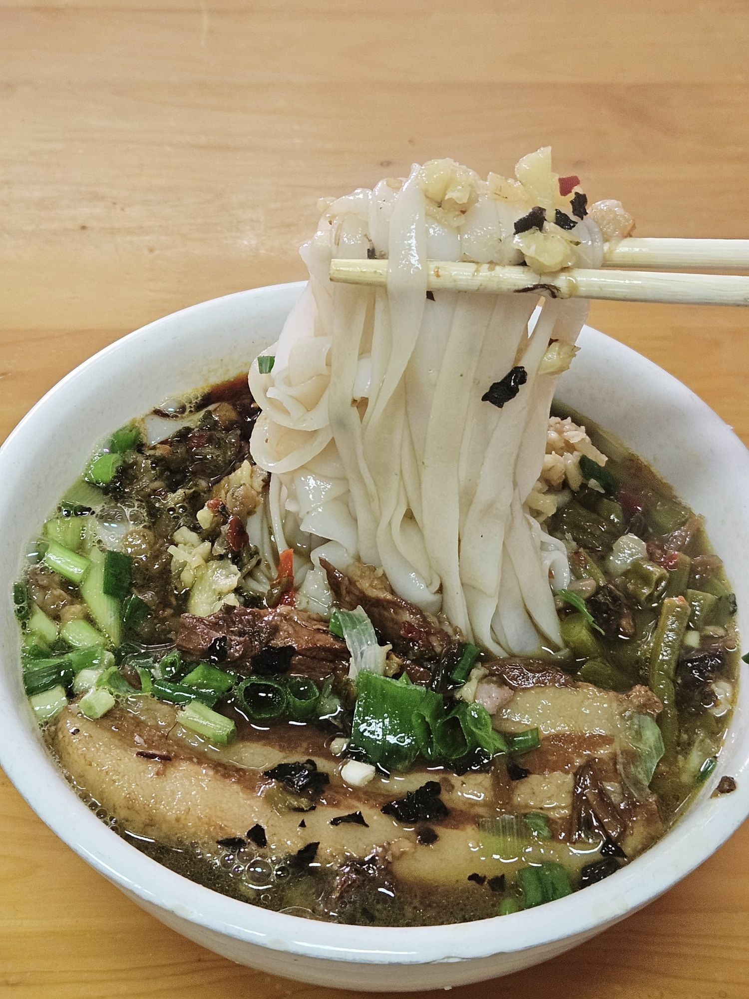 小梁面馆