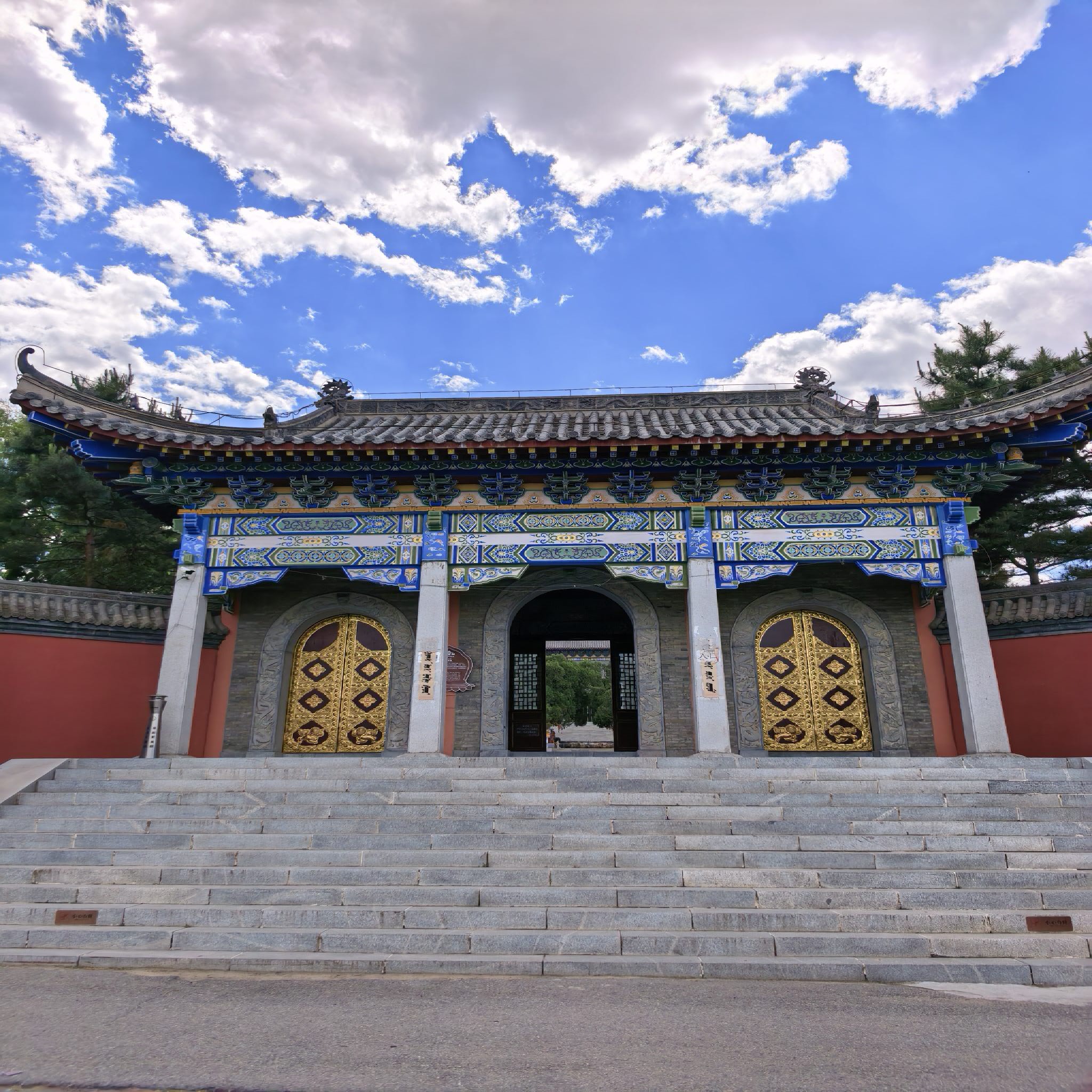 绿度母庙实景照片