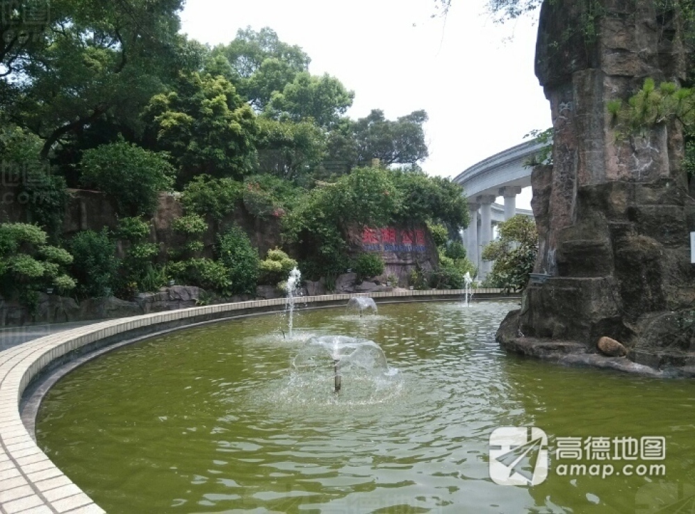 东湖公园景点图片