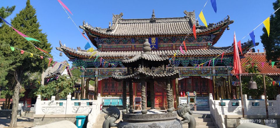 班禅寺实景照片