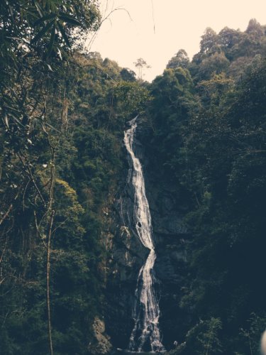 万丈寨瀑布风景区旅行图片 1