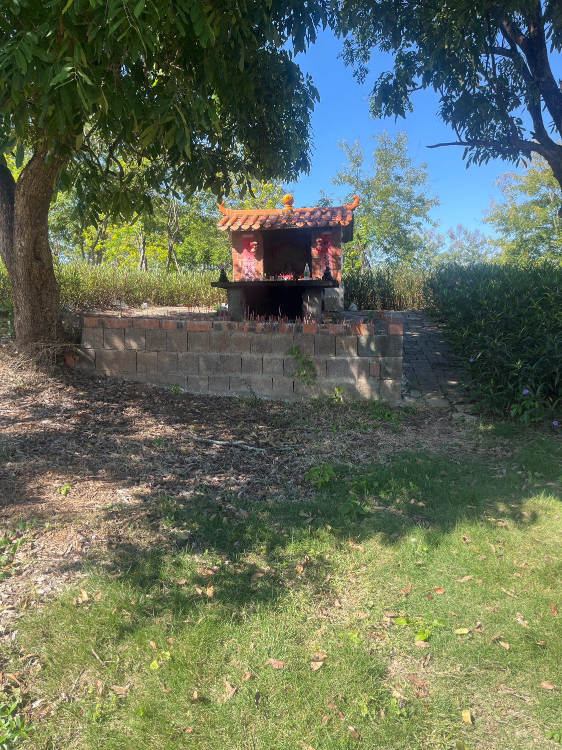 灵龟山土地庙实景照片