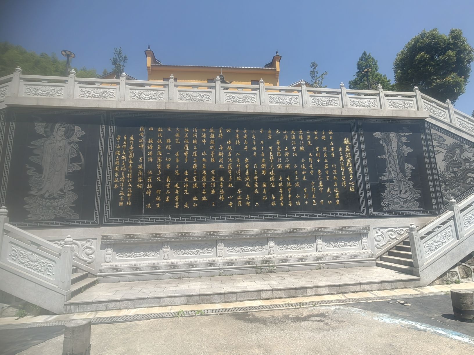 九华山圆通寺实景照片