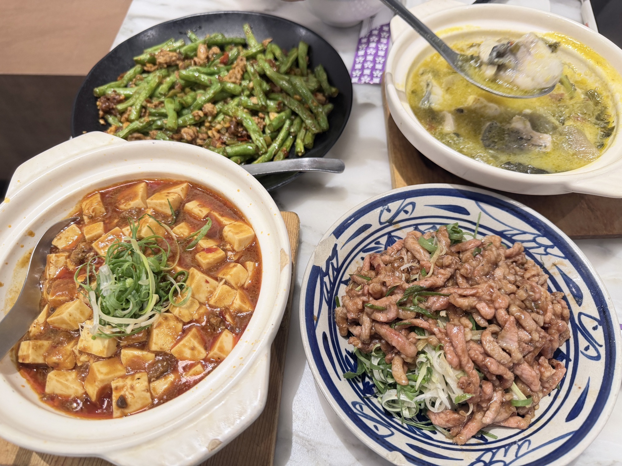 来呷饭川食堂楠梓店
