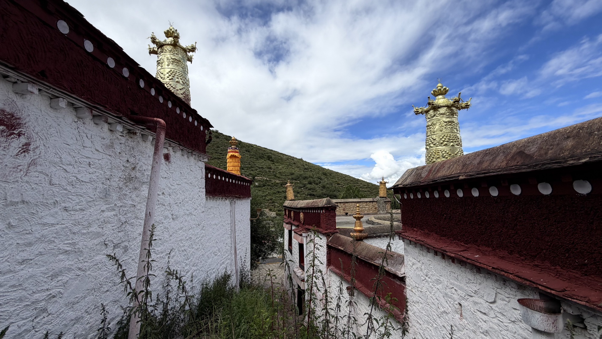 曲龙曲桑寺实景照片