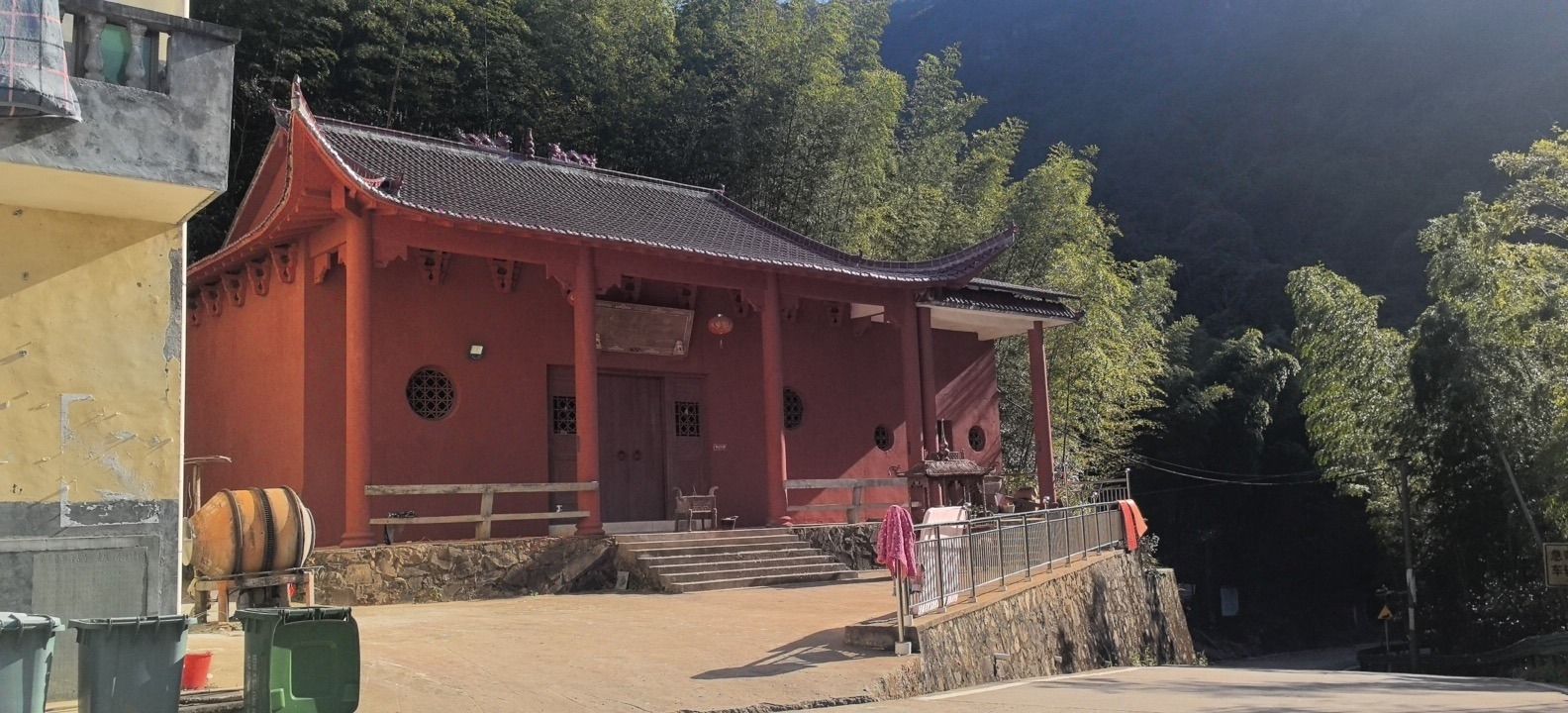 军峰古寺实景照片