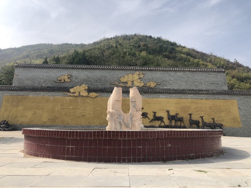 西山森林公园-石廊