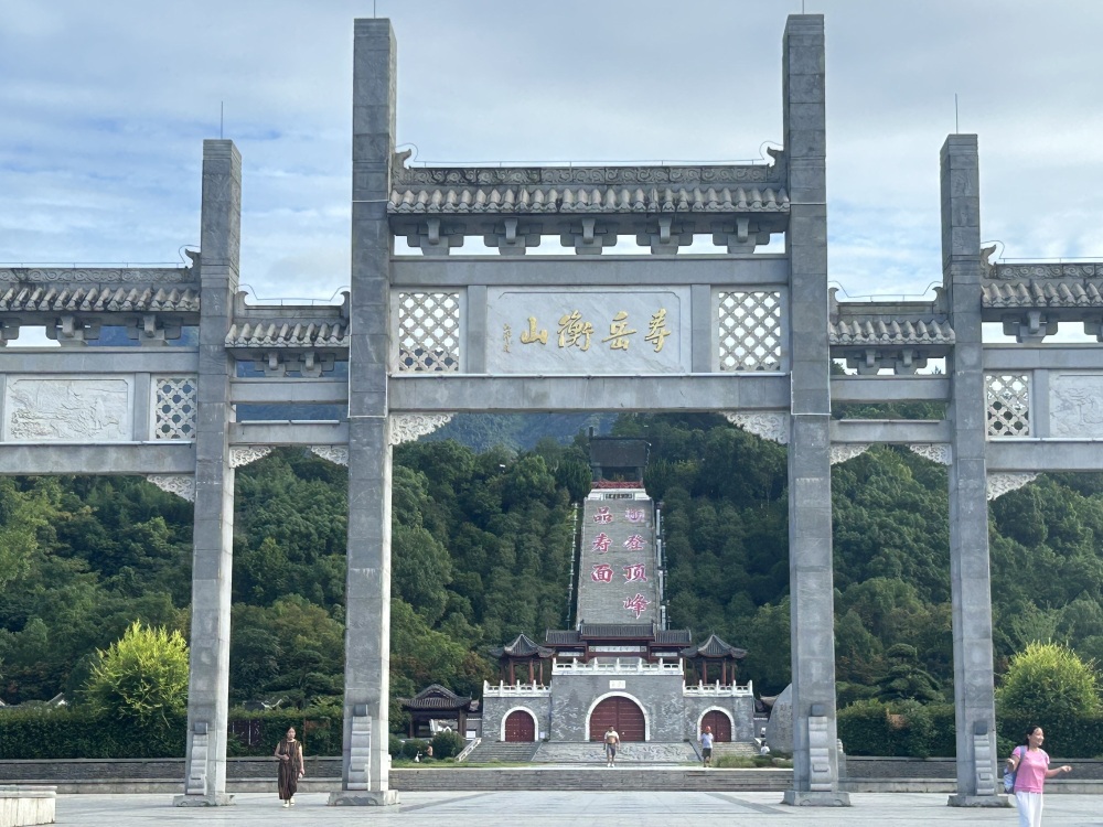 胜利坊景点图片