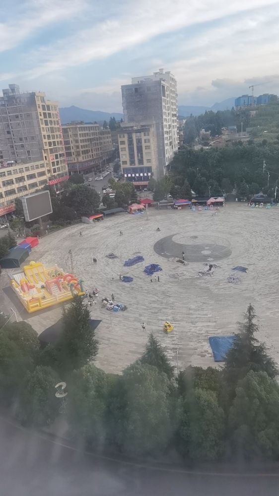 王家寨广场景点图片