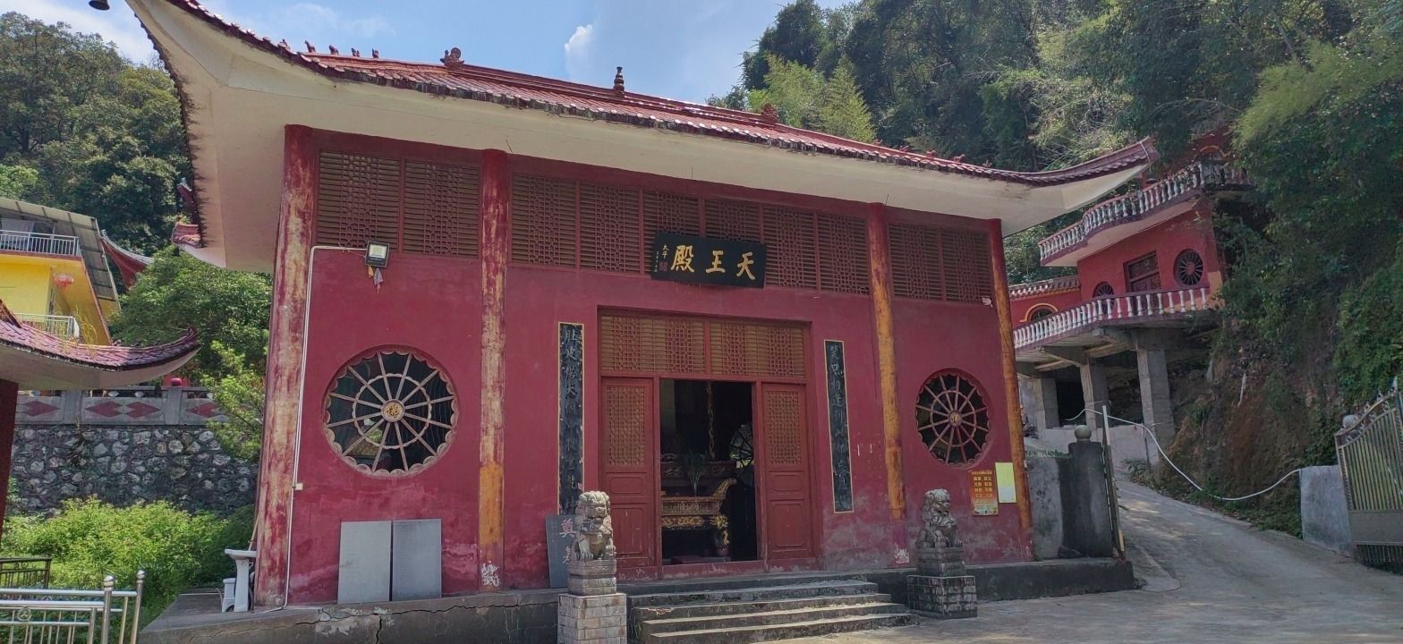 崇福古寺实景照片