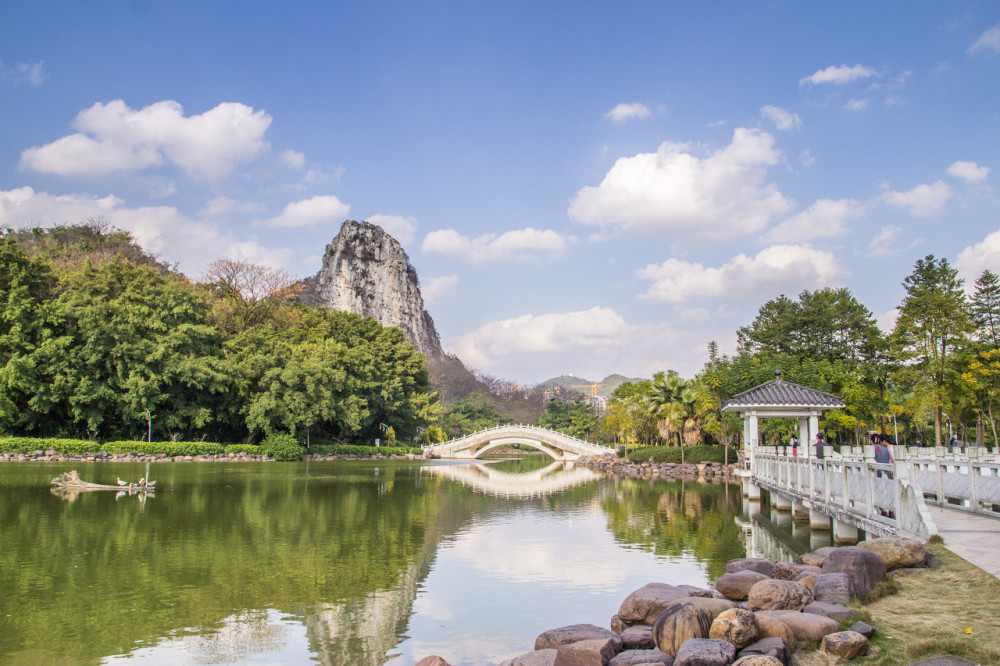 马鹿山公园(临时综合避难所)景点图片
