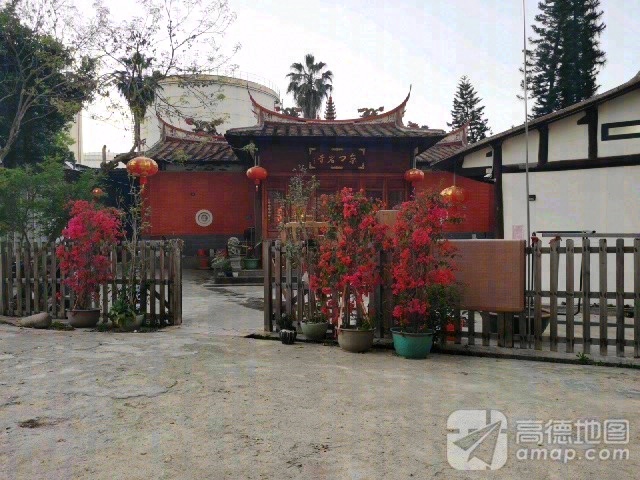 京口岩寺实景照片