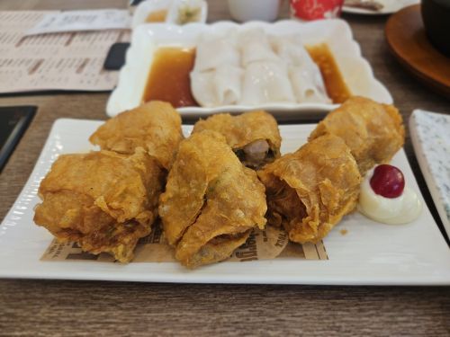 品心港式饮茶大里店