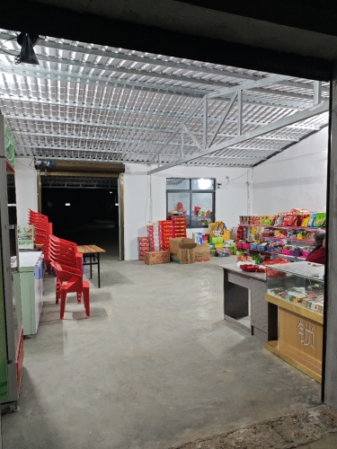 临高县多文镇龙湾村旺山便利店