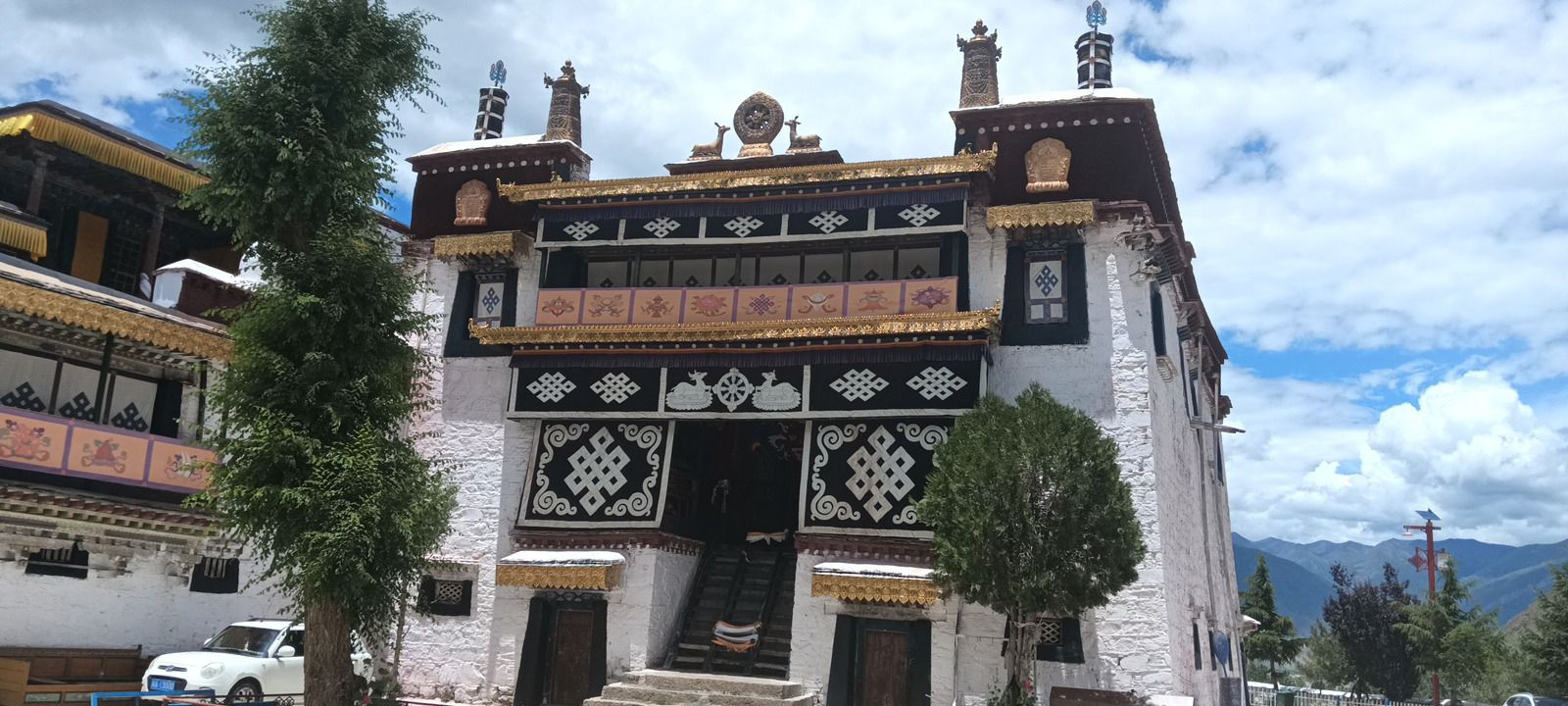 恰嘎曲德寺实景照片