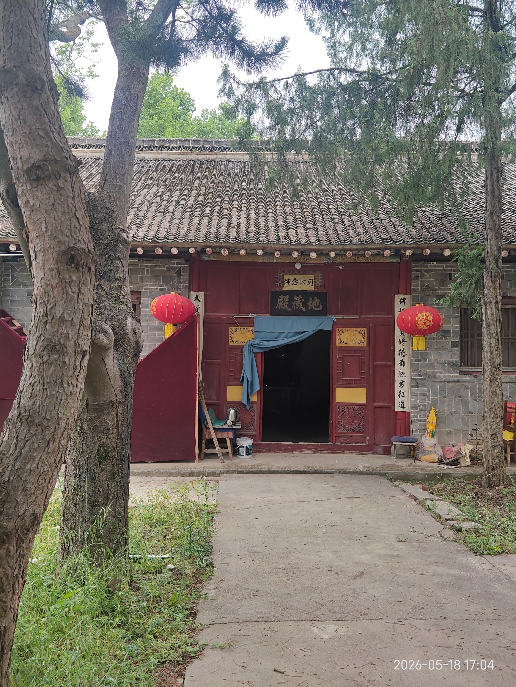 石佛寺实景照片