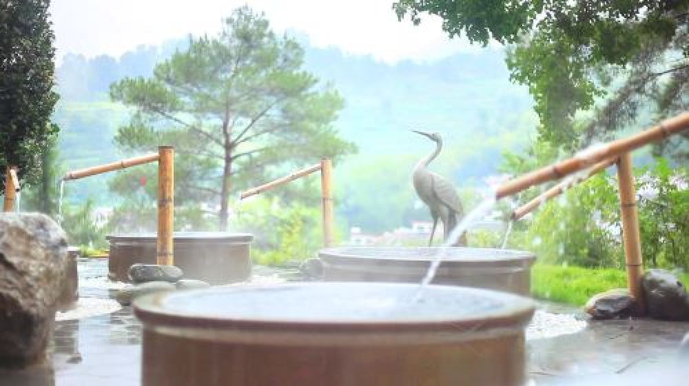 中国石阡佛顶山温泉小镇景点图片