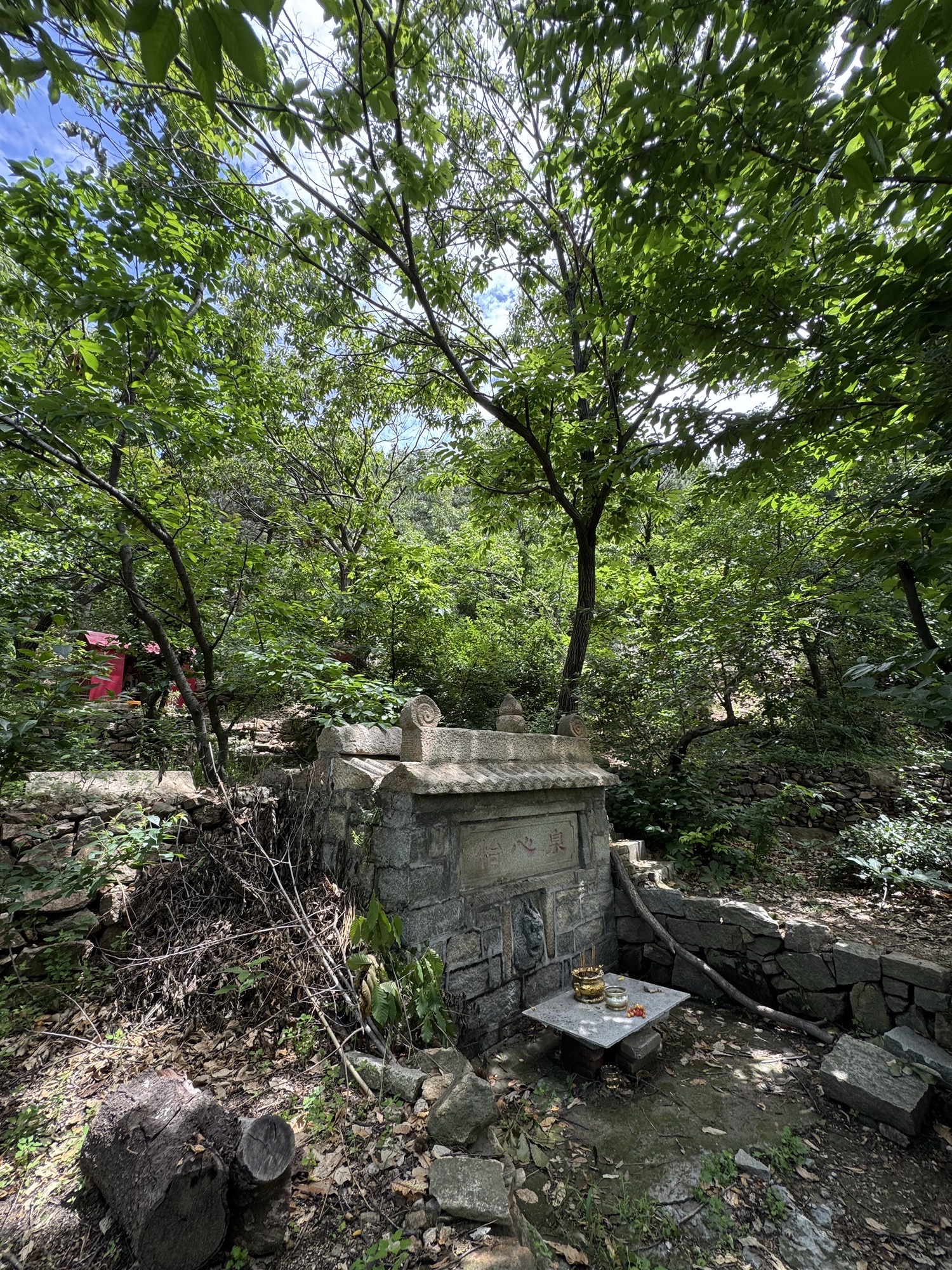 泰山风景名胜区藏峰寺实景照片