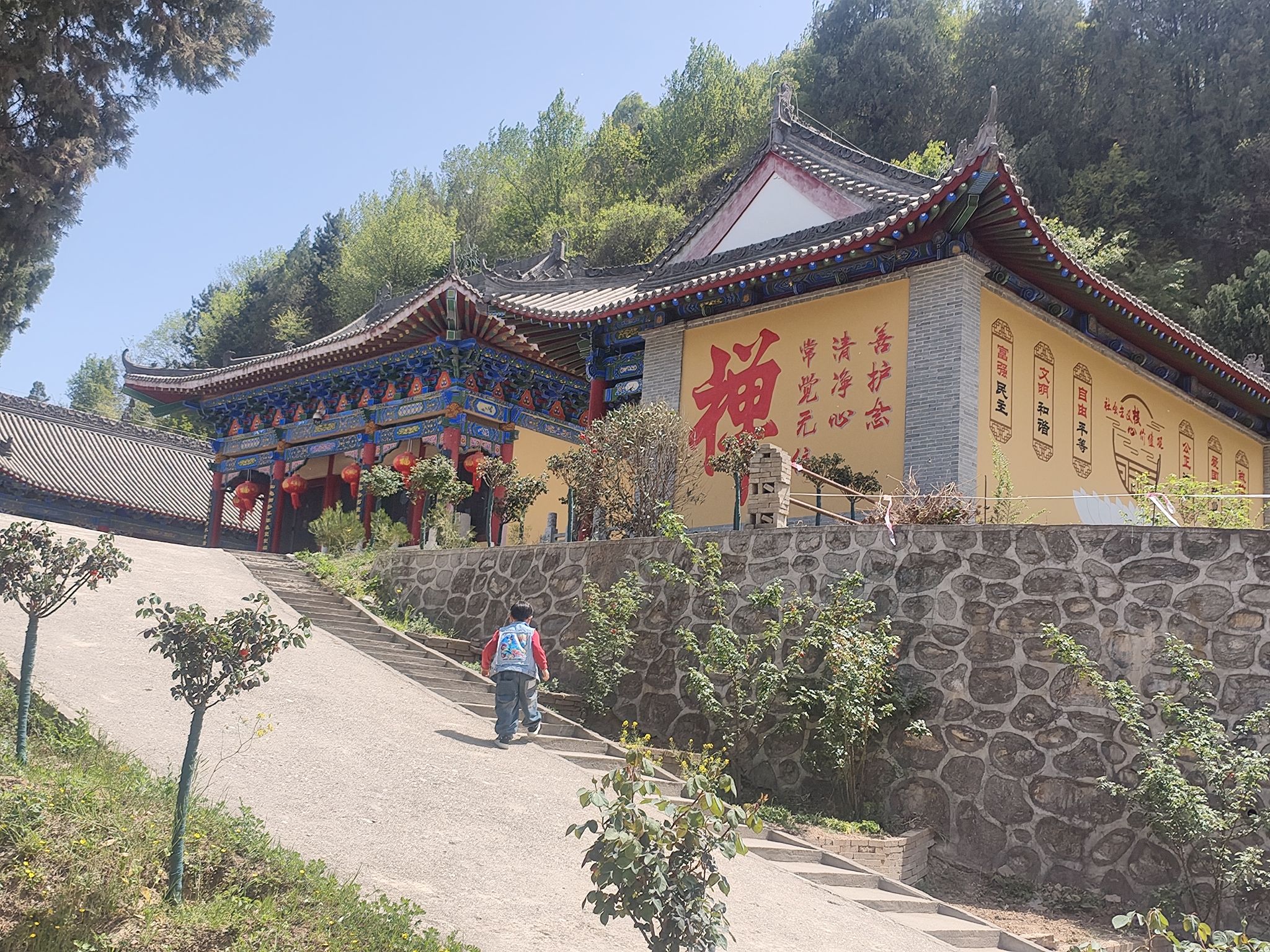 慧泉寺实景照片