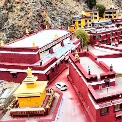 胡达寺实景照片