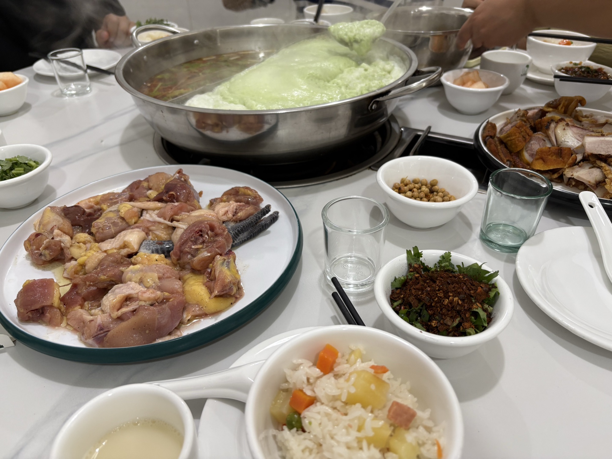联味豆浆鸡饭店