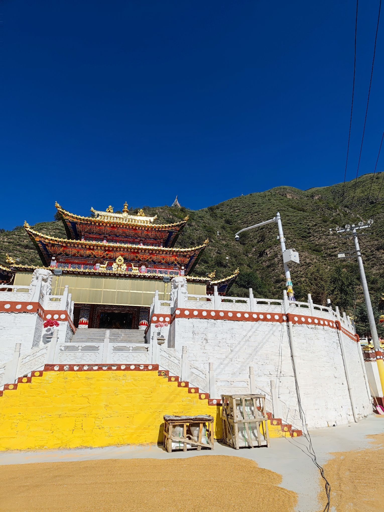 多加乡·拉日寺实景照片