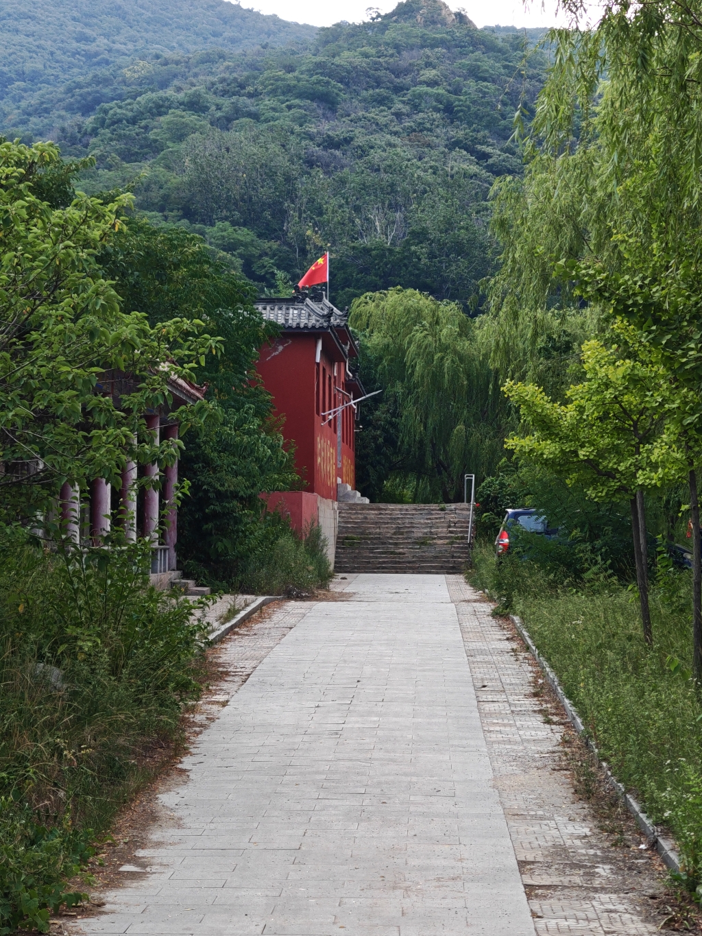 灵光寺寺院实景照片