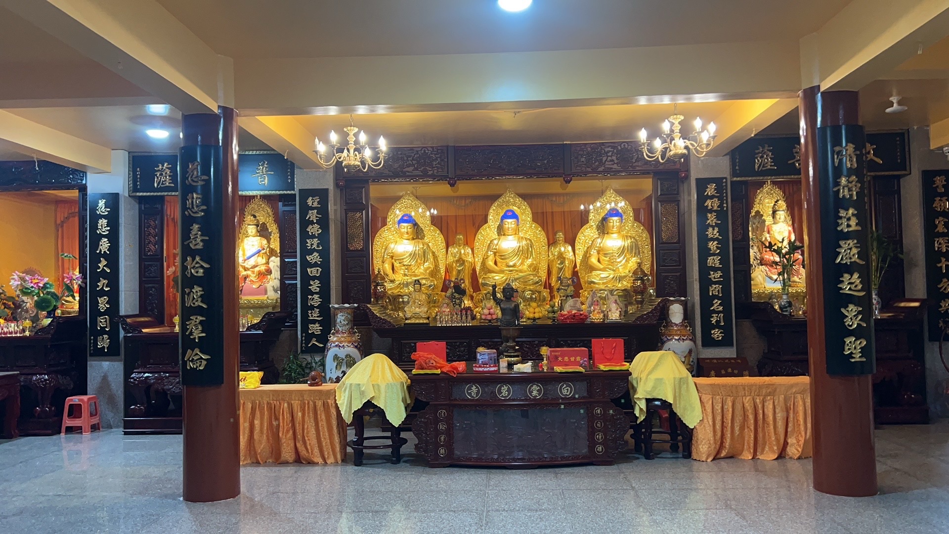 张坂白云岩寺实景照片