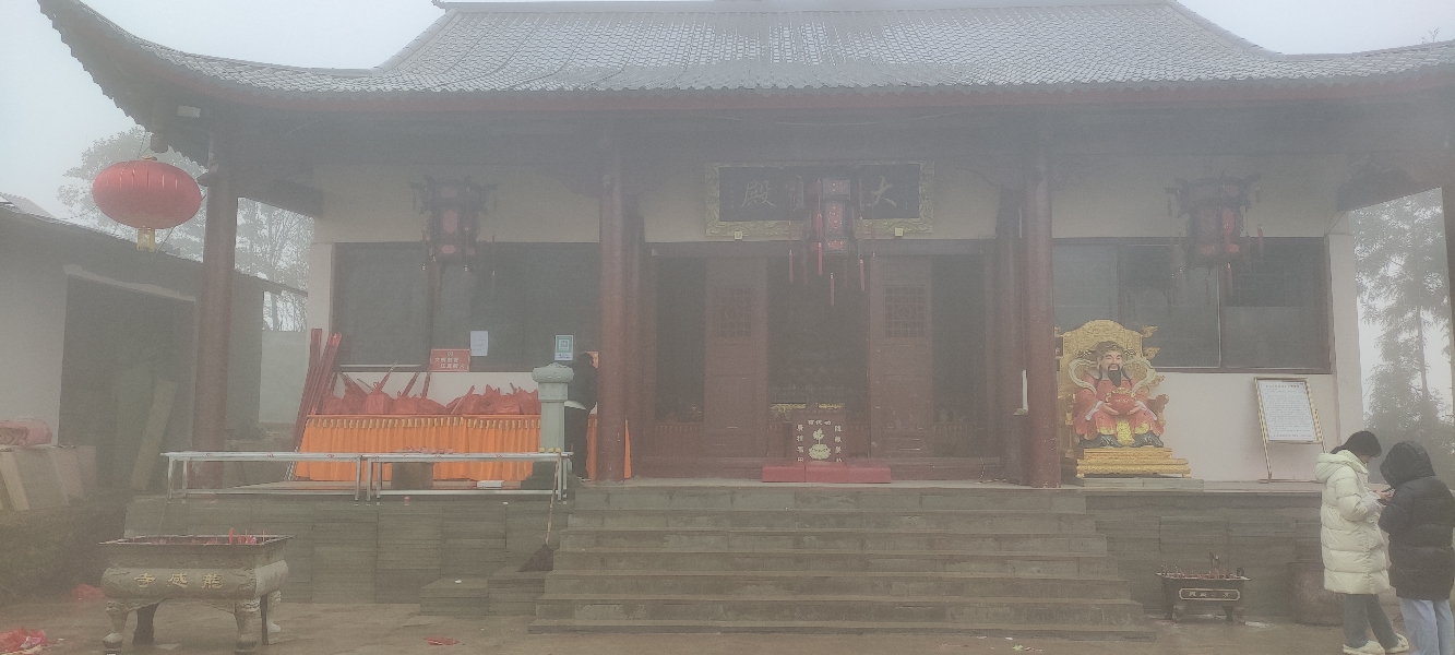 龙感寺实景照片