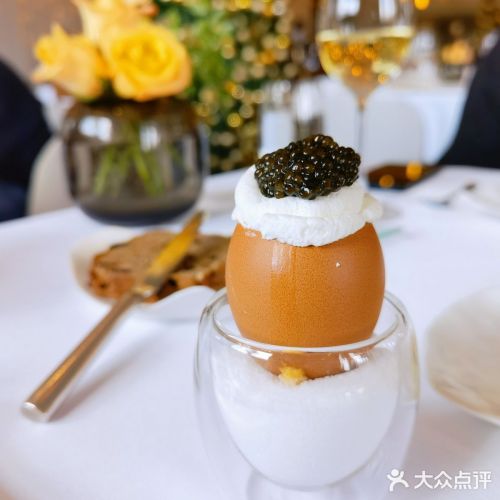 有机鸡蛋鱼子酱
