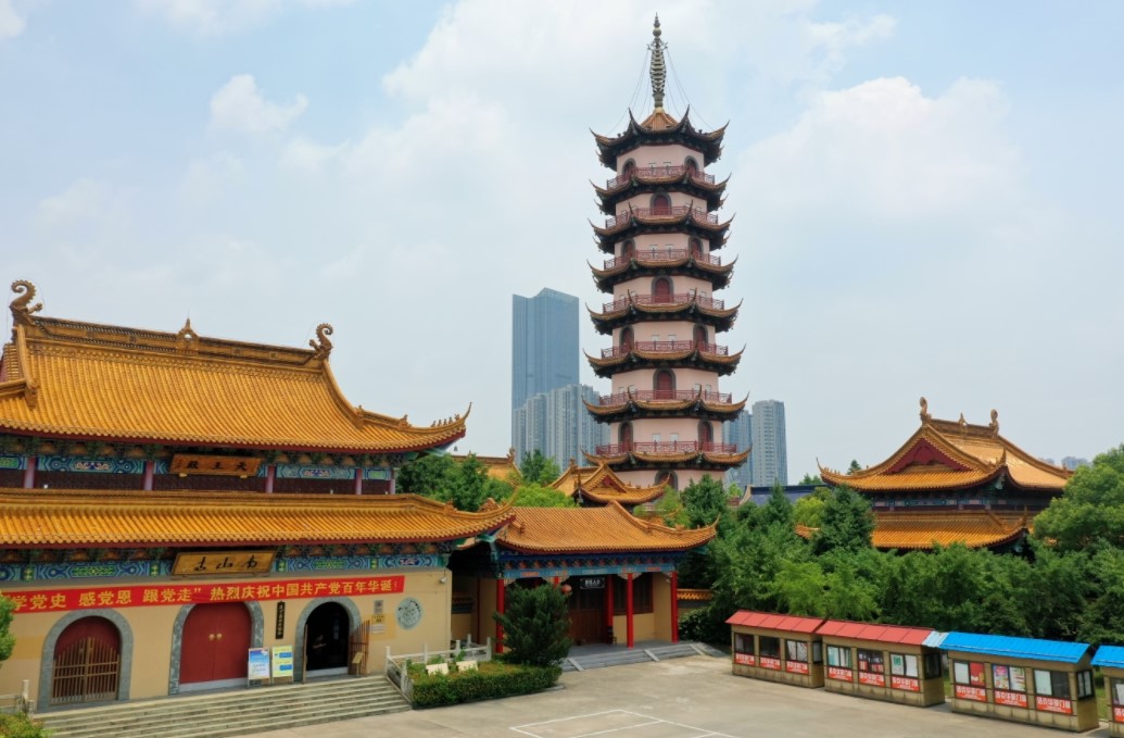 南山寺实景照片