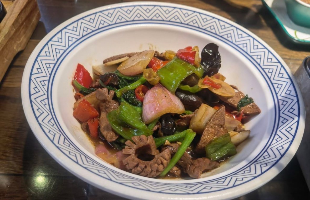 陈掌柜美食小镇(万盛广场店)