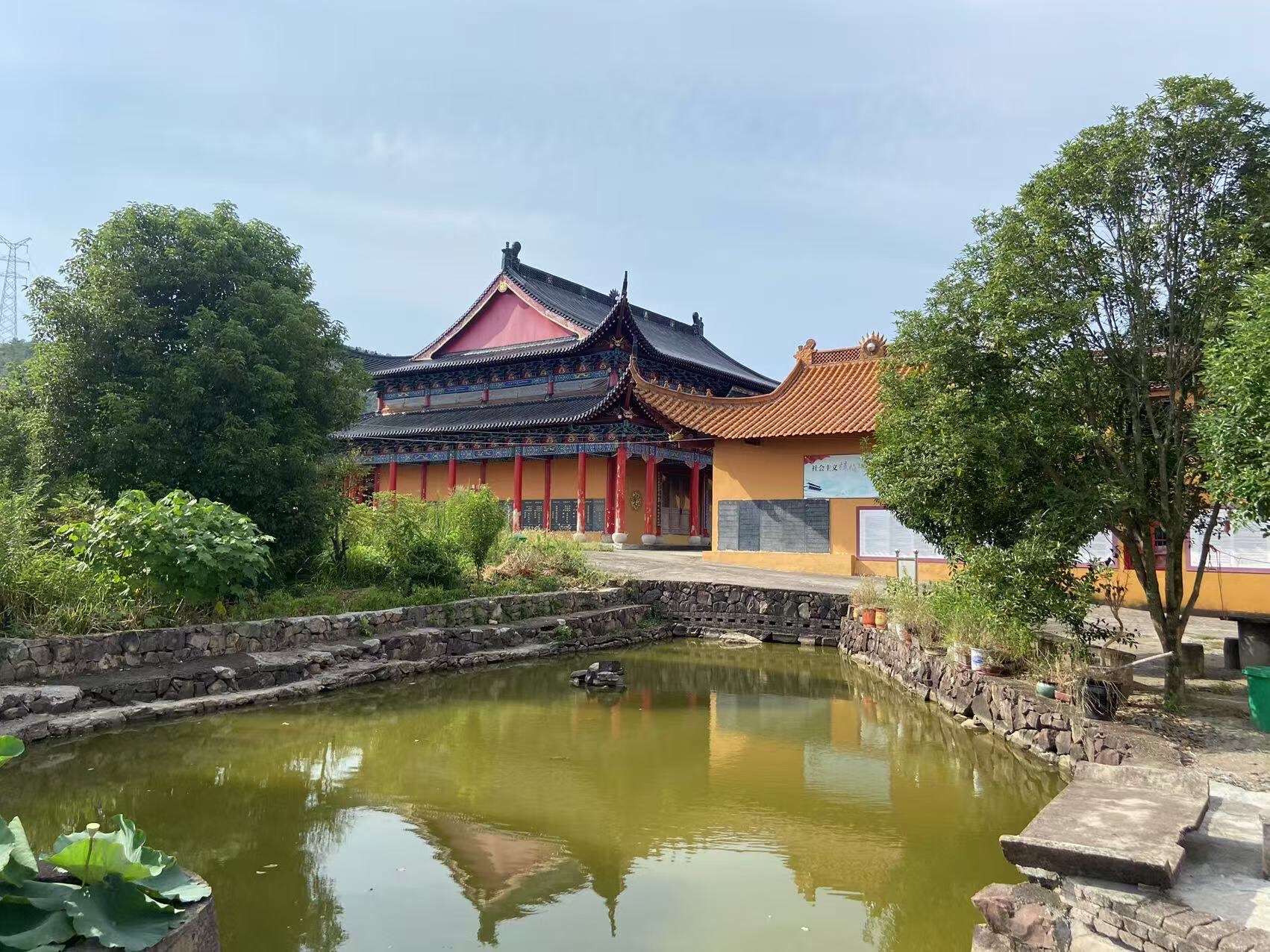 石金山寺实景照片