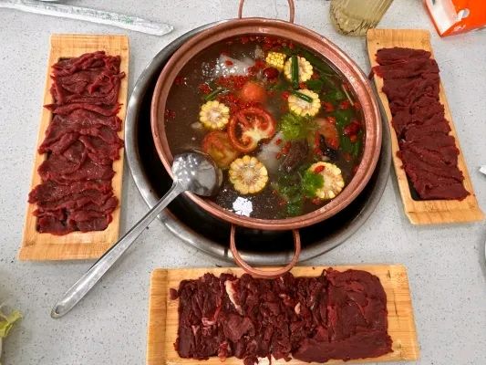 美轩古城牦牛肉汤锅