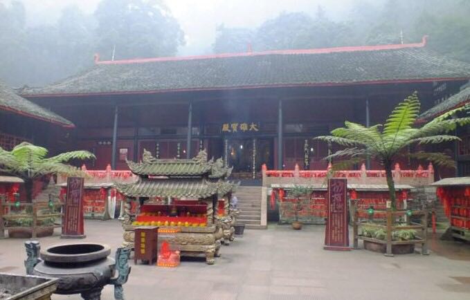峨眉山-牛心寺实景照片