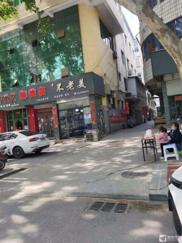 不老美(振兴街店)内部环境