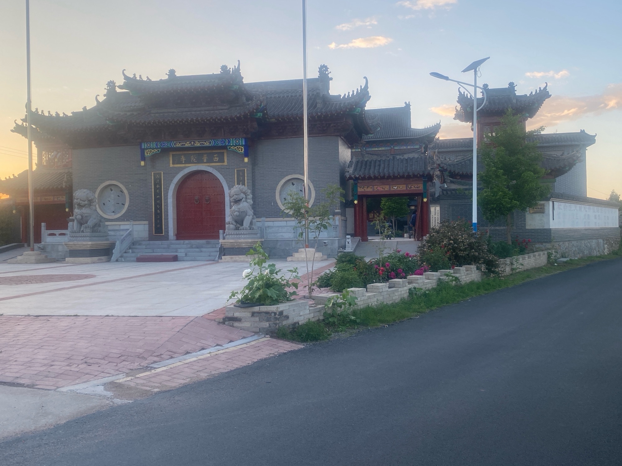西普陀寺实景照片