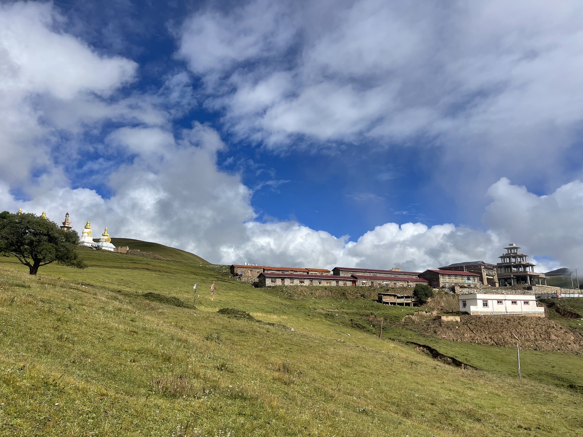 江日岗寺庙实景照片