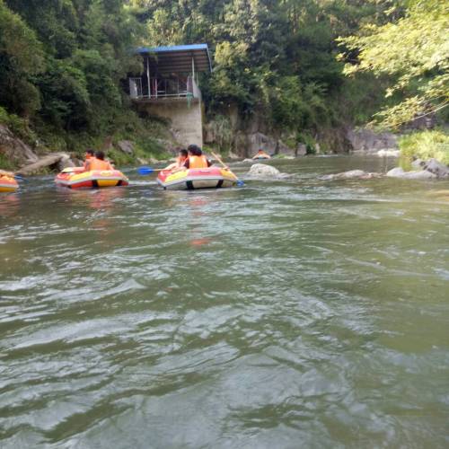 新处峡景区漂流旅行图片 3