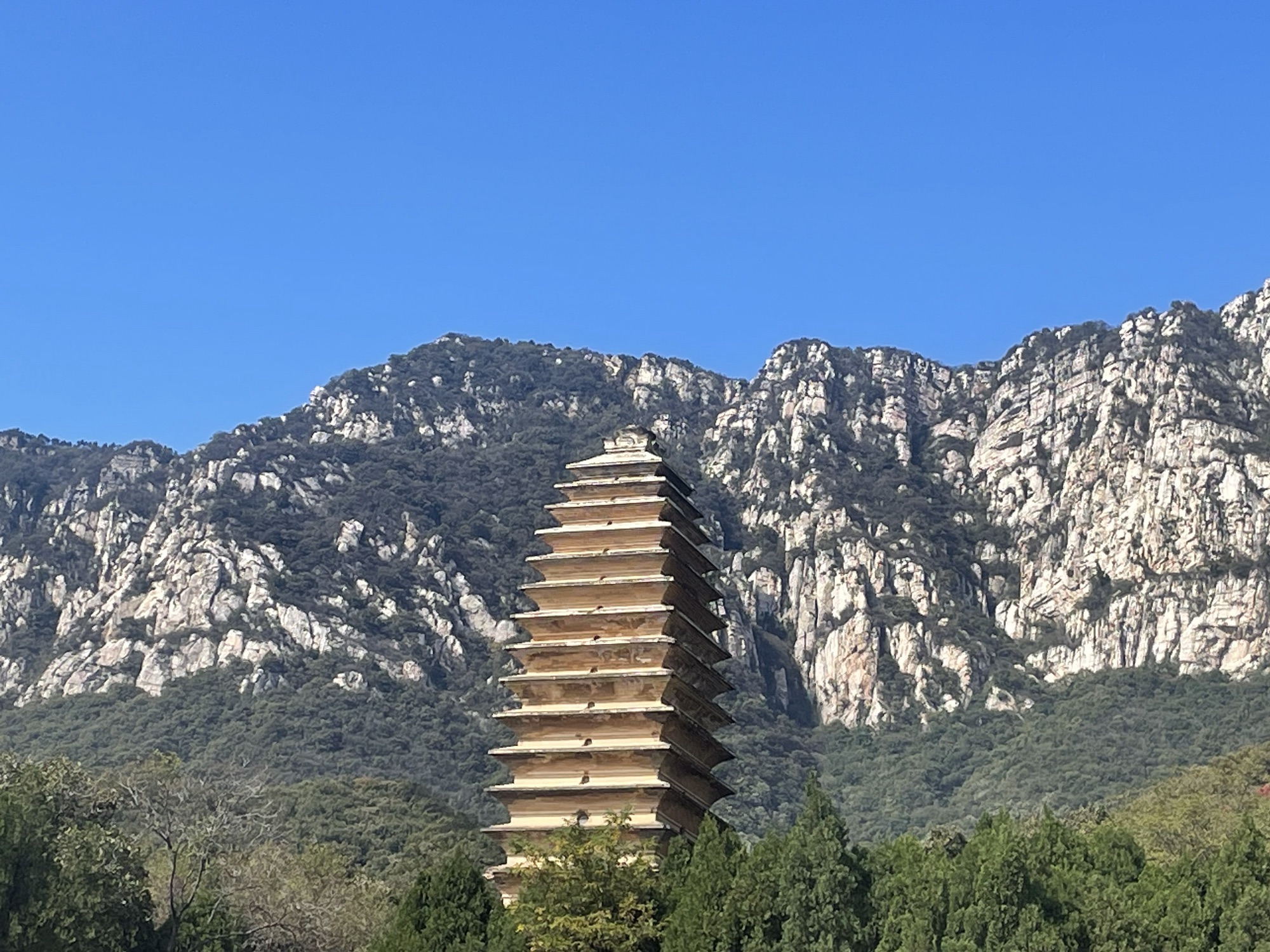 山门殿实景照片