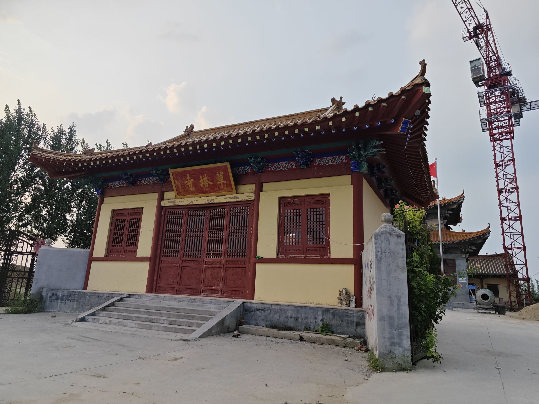 草塔寺实景照片
