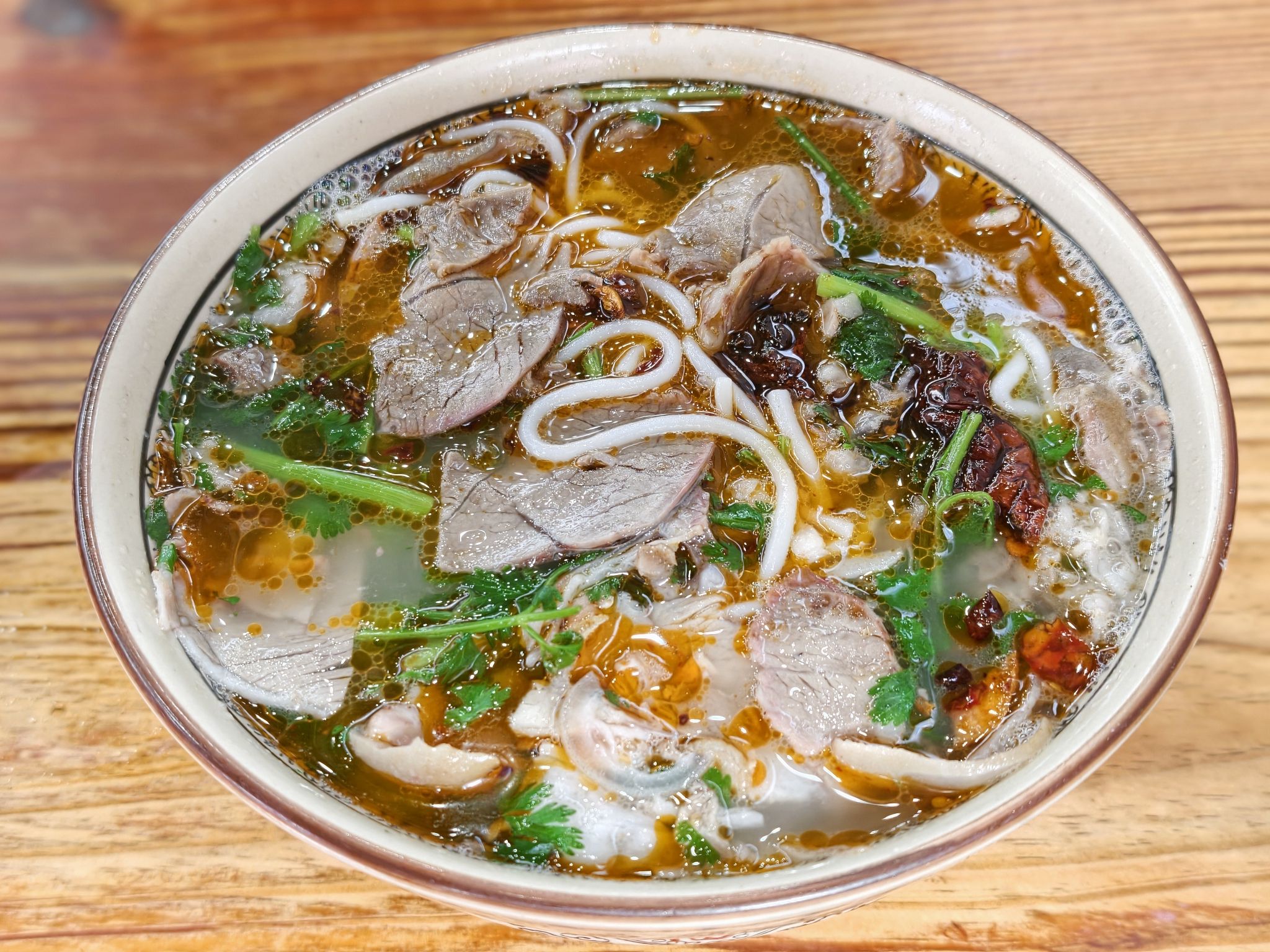 运荣荷城羊肉粉馆