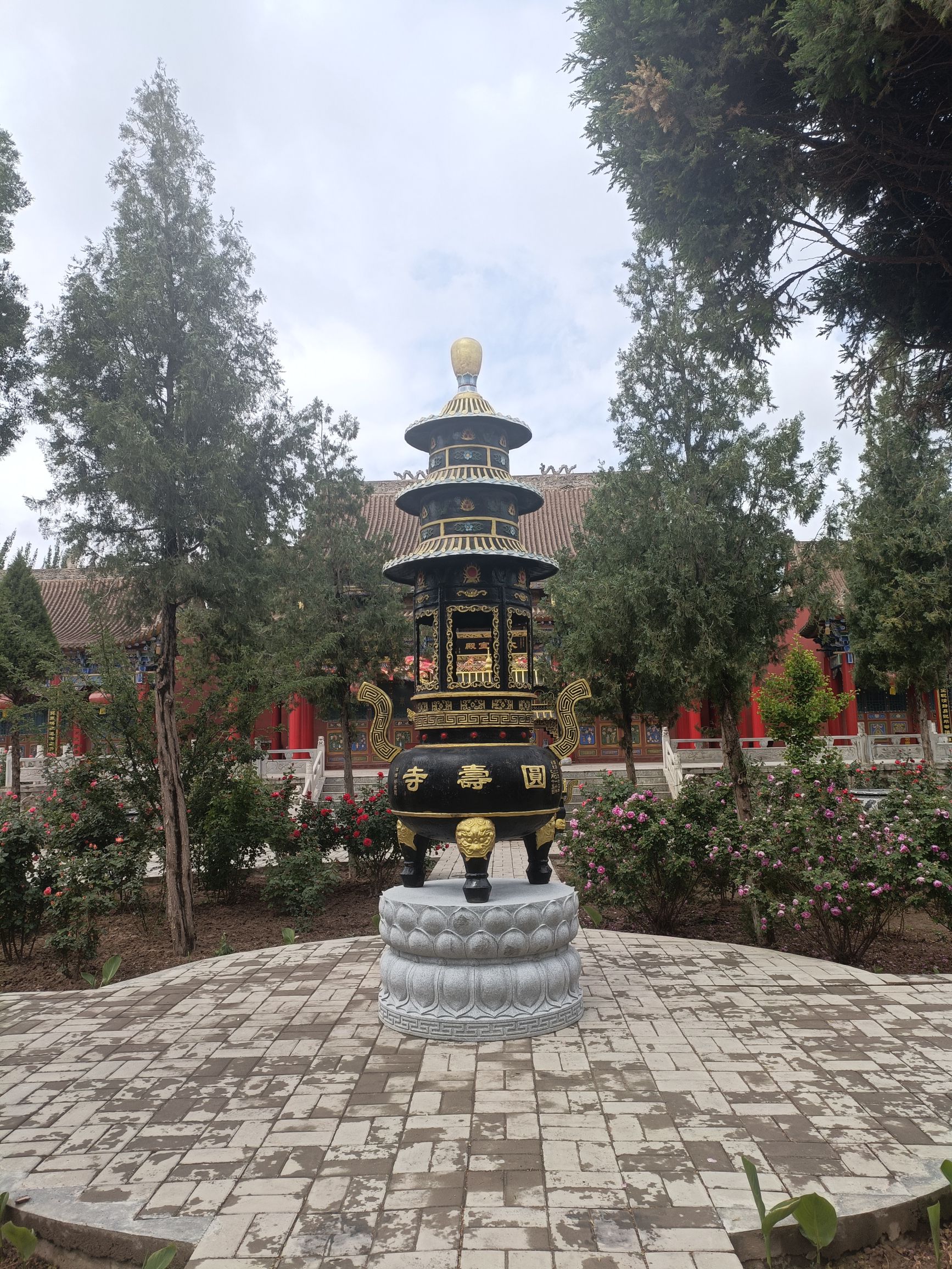 圆寿寺实景照片
