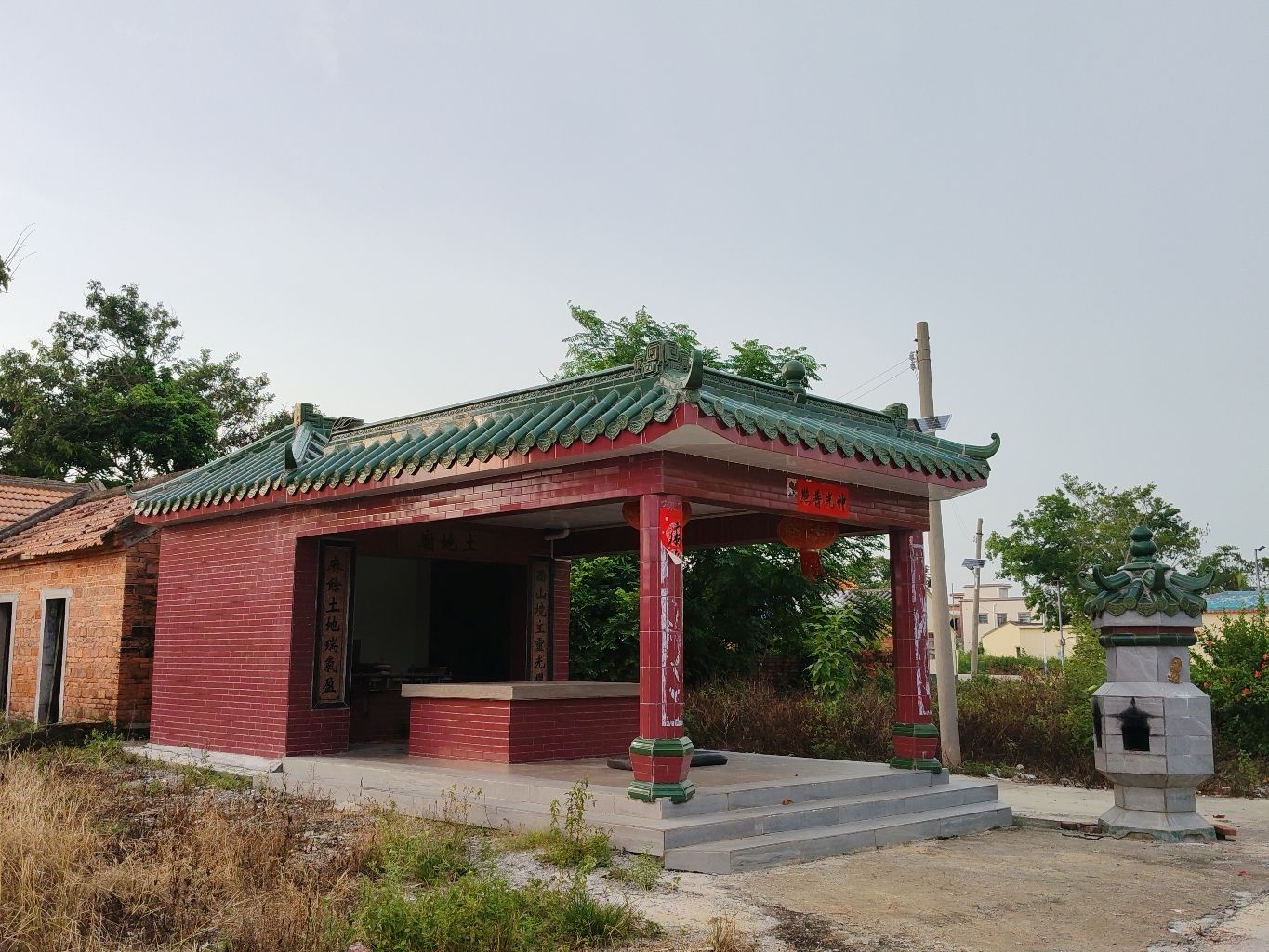 西山村土地庙实景照片