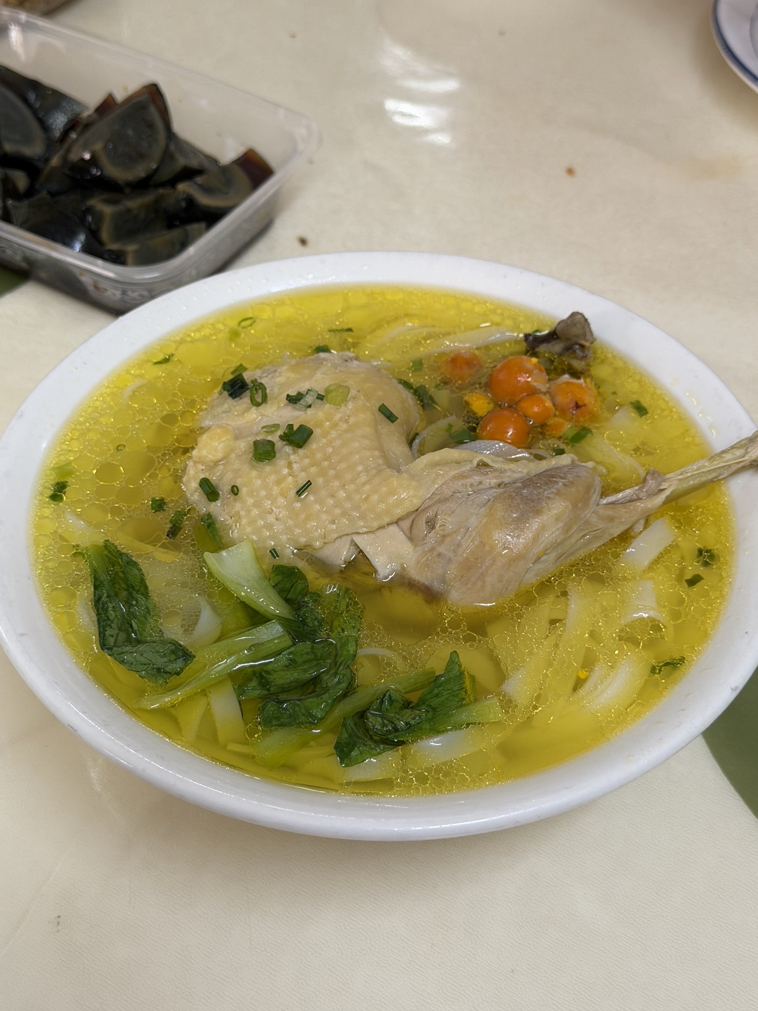 嫂子土菜馆鸡汤面(26年老店)
