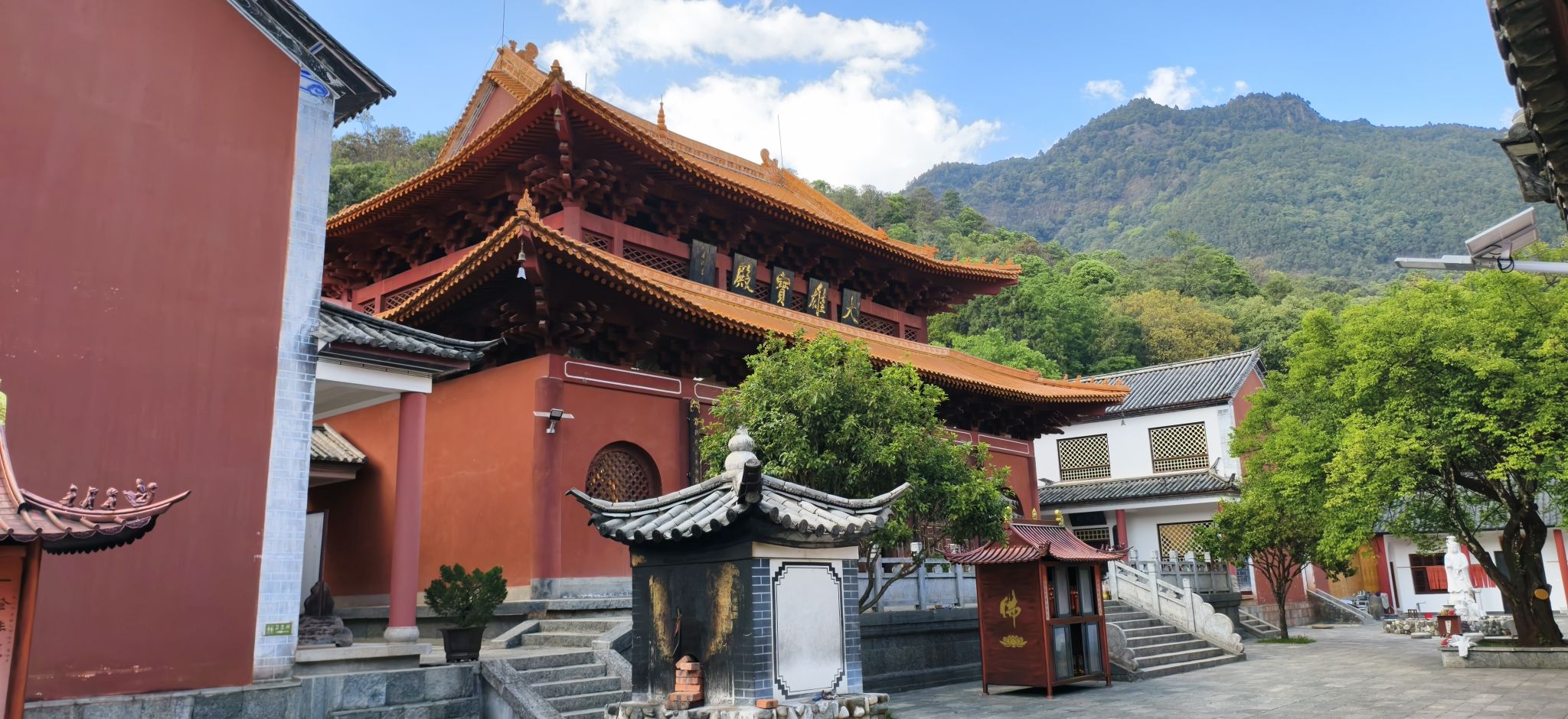 鸡足山-虚云禅寺实景照片