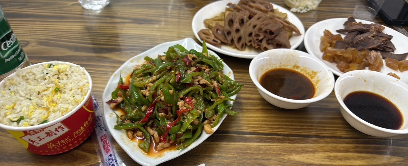 吴师傅卤菜馆