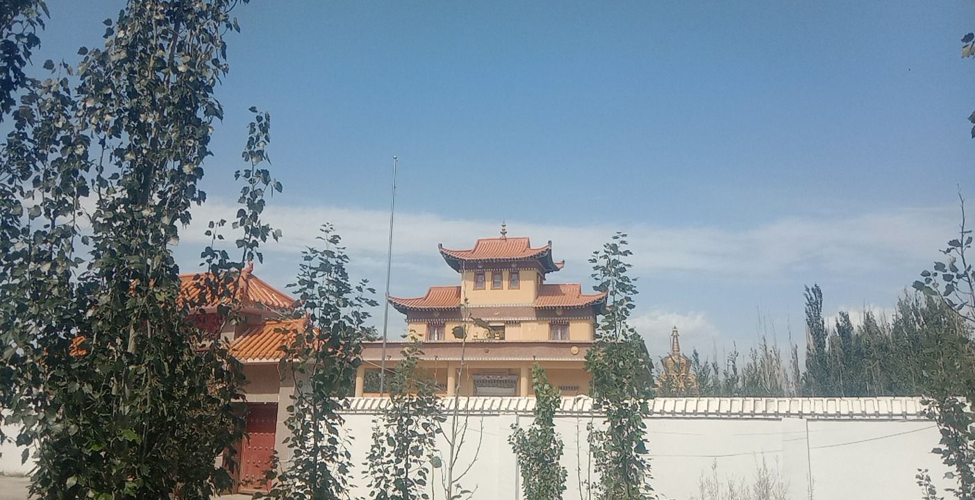 度母寺实景照片